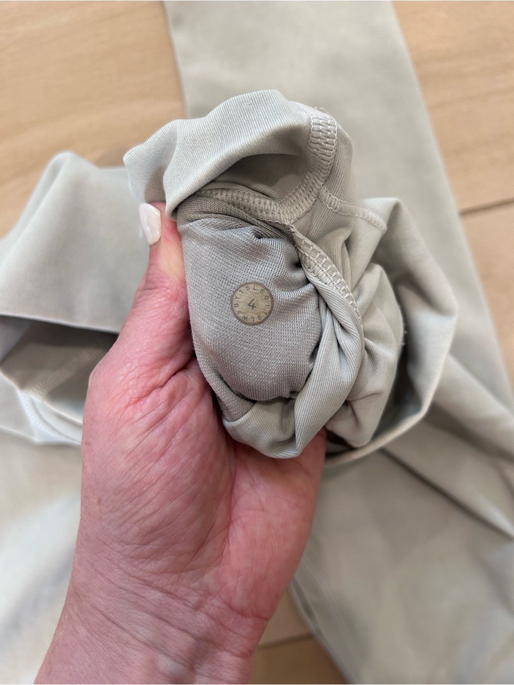 Lululemon Align Pant II 25” | Size 4 | High-Rise Nulu Leggings | Taupe/Greige - Picture 7 of 8